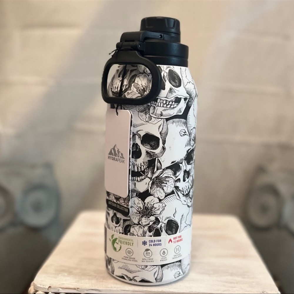 ⚡️⭐️HydraPeak 32oz Artisan Collection: White Skulls